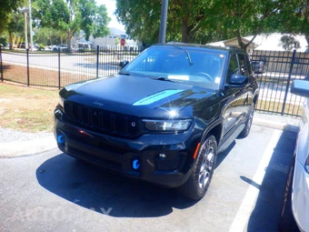 2023 Jeep Grand Cherokee 4xe Trailhawk - samochód z USA z aukcji Manheim, oferta Kup Teraz w AUTOMAX