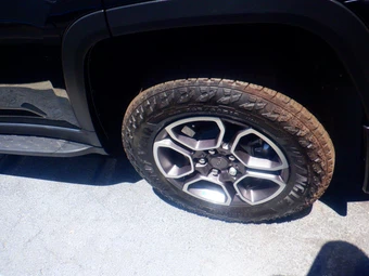 2023 Jeep Grand Cherokee 4xe Trailhawk - miniatura 11
