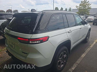 2023 Jeep Grand Cherokee 4xe Trailhawk - miniatura 3