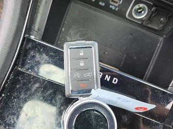2023 Jeep Grand Cherokee Altitude - miniatura 16