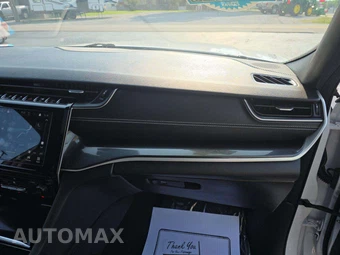 2023 Jeep Grand Cherokee Altitude - miniatura 16