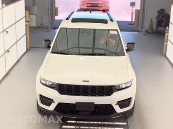 2023 Jeep Grand Cherokee Altitude - miniatura 2