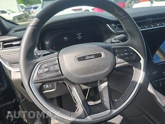 2023 Jeep Grand Cherokee Altitude - miniatura 10