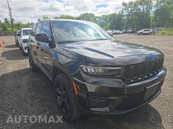 2023 Jeep Grand Cherokee Altitude - miniatura 3