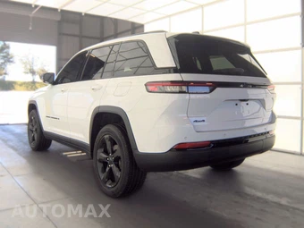2023 Jeep Grand Cherokee Altitude - miniatura 6