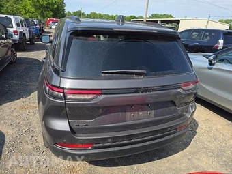 2023 Jeep Grand Cherokee Altitude - miniatura 5