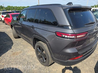 2023 Jeep Grand Cherokee Altitude - miniatura 6
