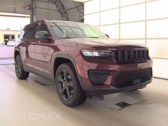 2023 Jeep Grand Cherokee Altitude - miniatura 3