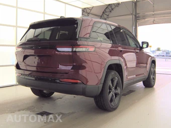 2023 Jeep Grand Cherokee Altitude - miniatura 4