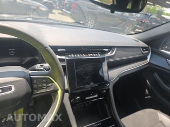 2023 Jeep Grand Cherokee Altitude - miniatura 11