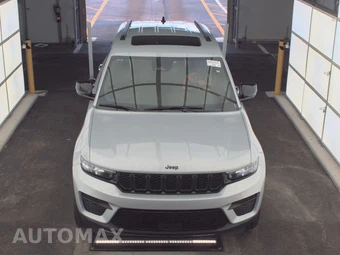 2023 Jeep Grand Cherokee Altitude - miniatura 2
