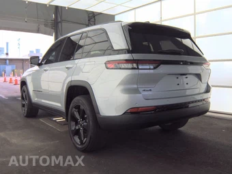 2023 Jeep Grand Cherokee Altitude - miniatura 6