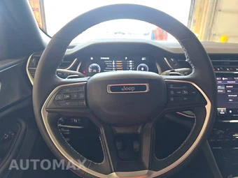2023 Jeep Grand Cherokee Altitude - miniatura 10