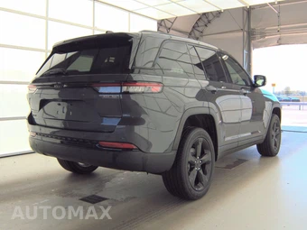 2023 Jeep Grand Cherokee Altitude - miniatura 4