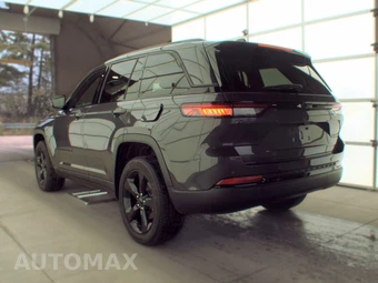 2023 Jeep Grand Cherokee Altitude - miniatura 6