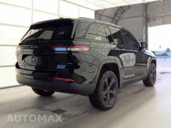 2023 Jeep Grand Cherokee Altitude - miniatura 4