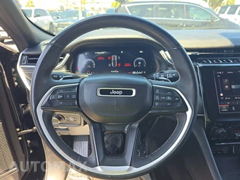 2023 Jeep Grand Cherokee Altitude - miniatura 10