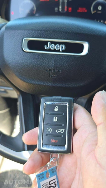 2023 Jeep Grand Cherokee Altitude - miniatura 27