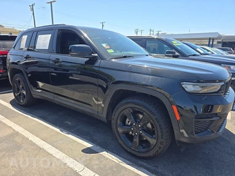 2023 Jeep Grand Cherokee Altitude - miniatura 3