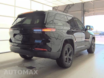 2023 Jeep Grand Cherokee Altitude - miniatura 4