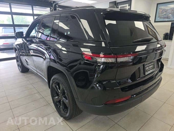2023 Jeep Grand Cherokee Altitude - miniatura 2