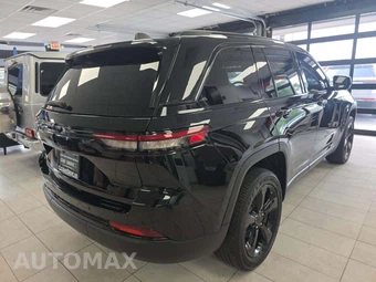 2023 Jeep Grand Cherokee Altitude - miniatura 3