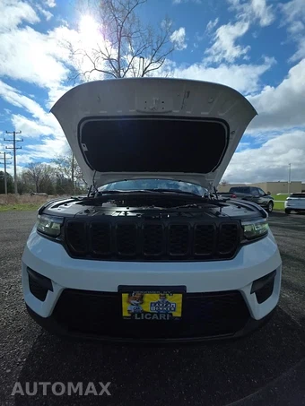 2023 Jeep Grand Cherokee Altitude - miniatura 27