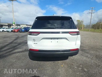 2023 Jeep Grand Cherokee Altitude - miniatura 4