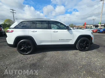 2023 Jeep Grand Cherokee Altitude - miniatura 5