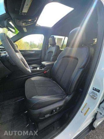2023 Jeep Grand Cherokee Altitude - miniatura 7