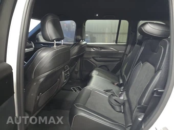 2023 Jeep Grand Cherokee Altitude - miniatura 13
