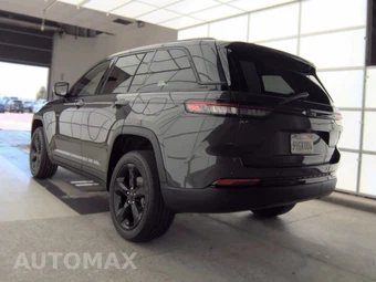2023 Jeep Grand Cherokee Altitude - miniatura 6