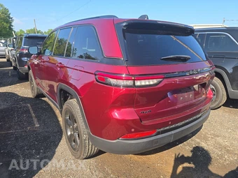2023 Jeep Grand Cherokee Altitude - miniatura 6