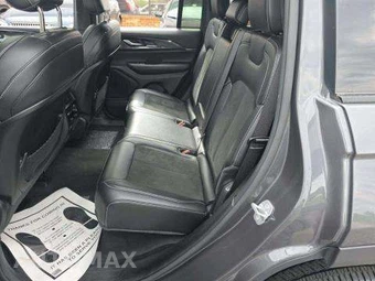 2023 Jeep Grand Cherokee Altitude - miniatura 13