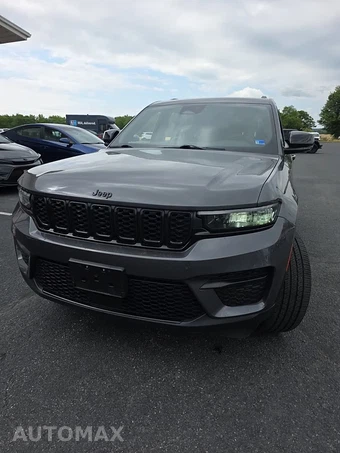 2023 Jeep Grand Cherokee Altitude - miniatura 23