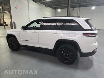 2023 Jeep Grand Cherokee Altitude - miniatura 16