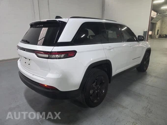 2023 Jeep Grand Cherokee Altitude - miniatura 2