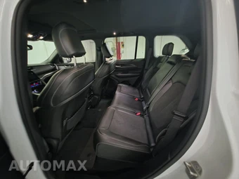 2023 Jeep Grand Cherokee Altitude - miniatura 20