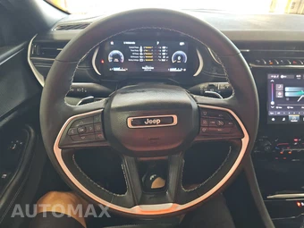 2023 Jeep Grand Cherokee Altitude - miniatura 10