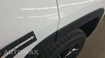 2023 Jeep Grand Cherokee Altitude - miniatura 24