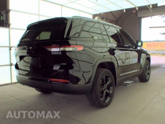 2023 Jeep Grand Cherokee Altitude - miniatura 4