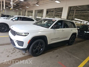 2023 Jeep Grand Cherokee Altitude - car from the USA, Manheim Buy-Now listing at AUTOMAX