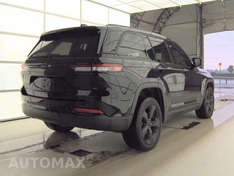 2023 Jeep Grand Cherokee Altitude - miniatura 4