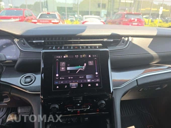 2023 Jeep Grand Cherokee Altitude - miniatura 7