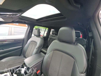 2023 Jeep Grand Cherokee Altitude - miniatura 11