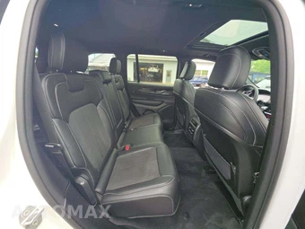 2023 Jeep Grand Cherokee Altitude - miniatura 16
