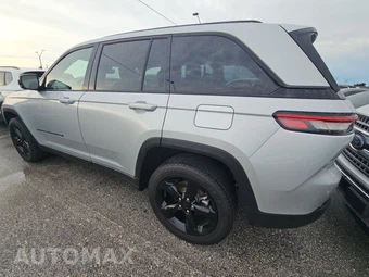 2023 Jeep Grand Cherokee Altitude - miniatura 6