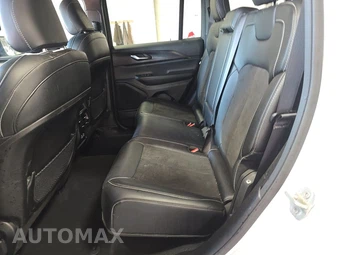 2023 Jeep Grand Cherokee Altitude - miniatura 13