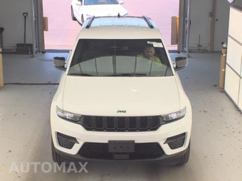 2023 Jeep Grand Cherokee Altitude - miniatura 2