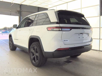 2023 Jeep Grand Cherokee Altitude - miniatura 6